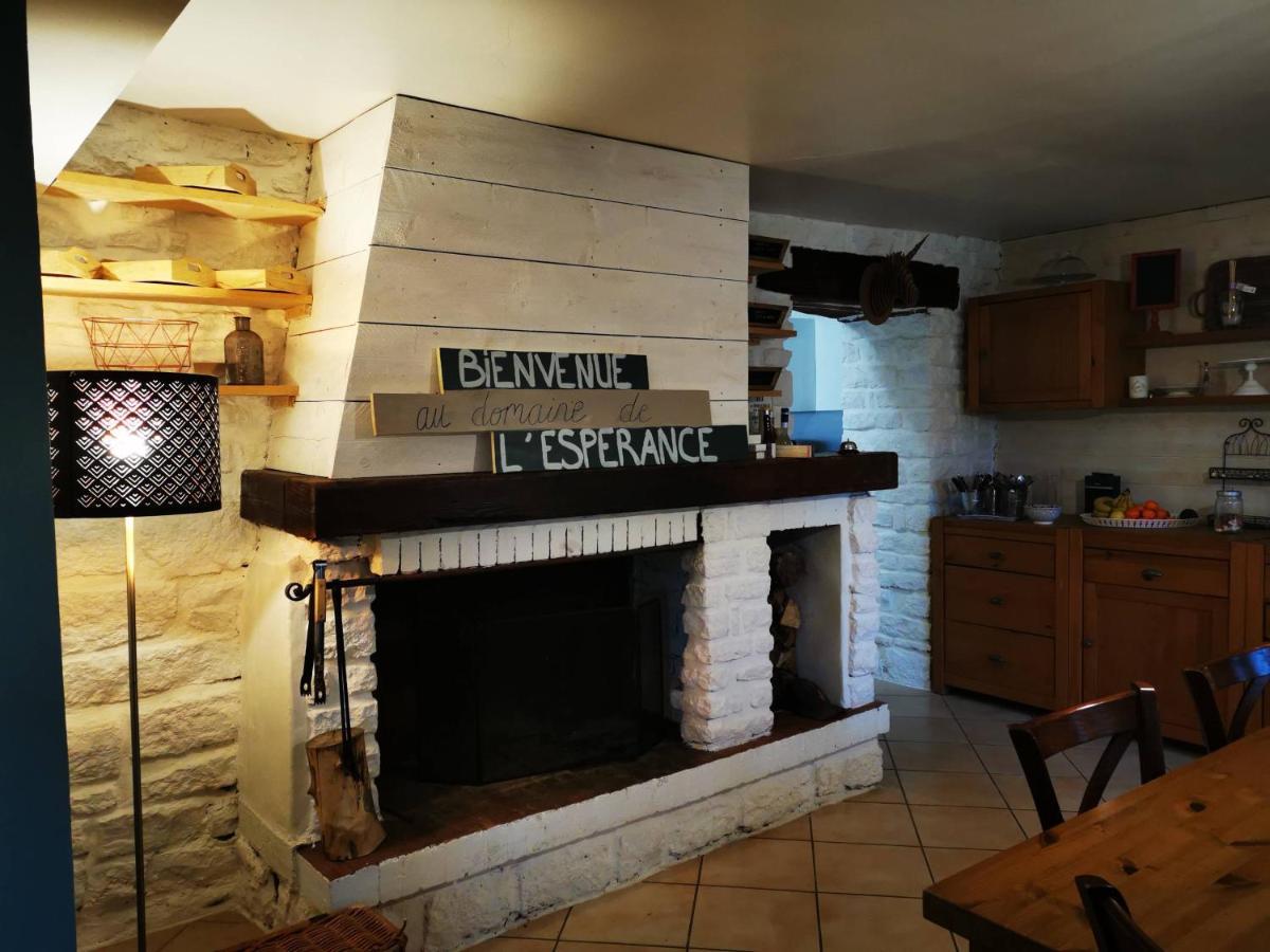 Domaine De L'Esperance, Chambre Rose Bed & Breakfast Bersaillin Exterior photo