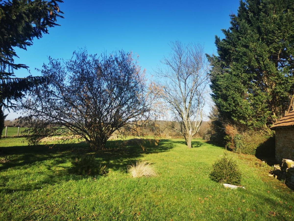 Domaine De L'Esperance, Chambre Rose Bed & Breakfast Bersaillin Exterior photo